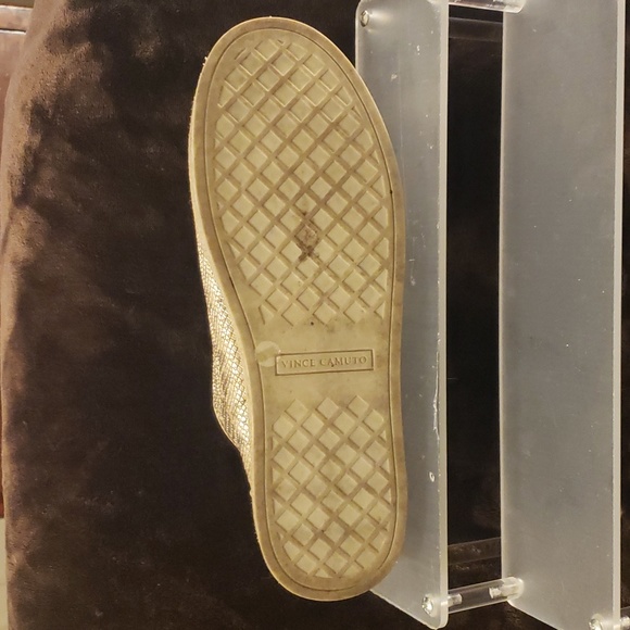 Vince Camuto Reptile Embossed and Knit Overlap Platform Sneaker EUC - Picture 9 of 9